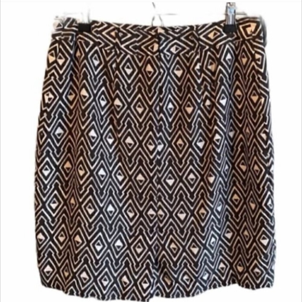 White House Black Market Wrap Front Mini Skirt Black White Print Size 4